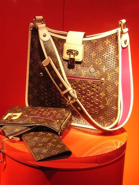 where does louis vuitton manufacture their products|are louis vuitton products handmade.